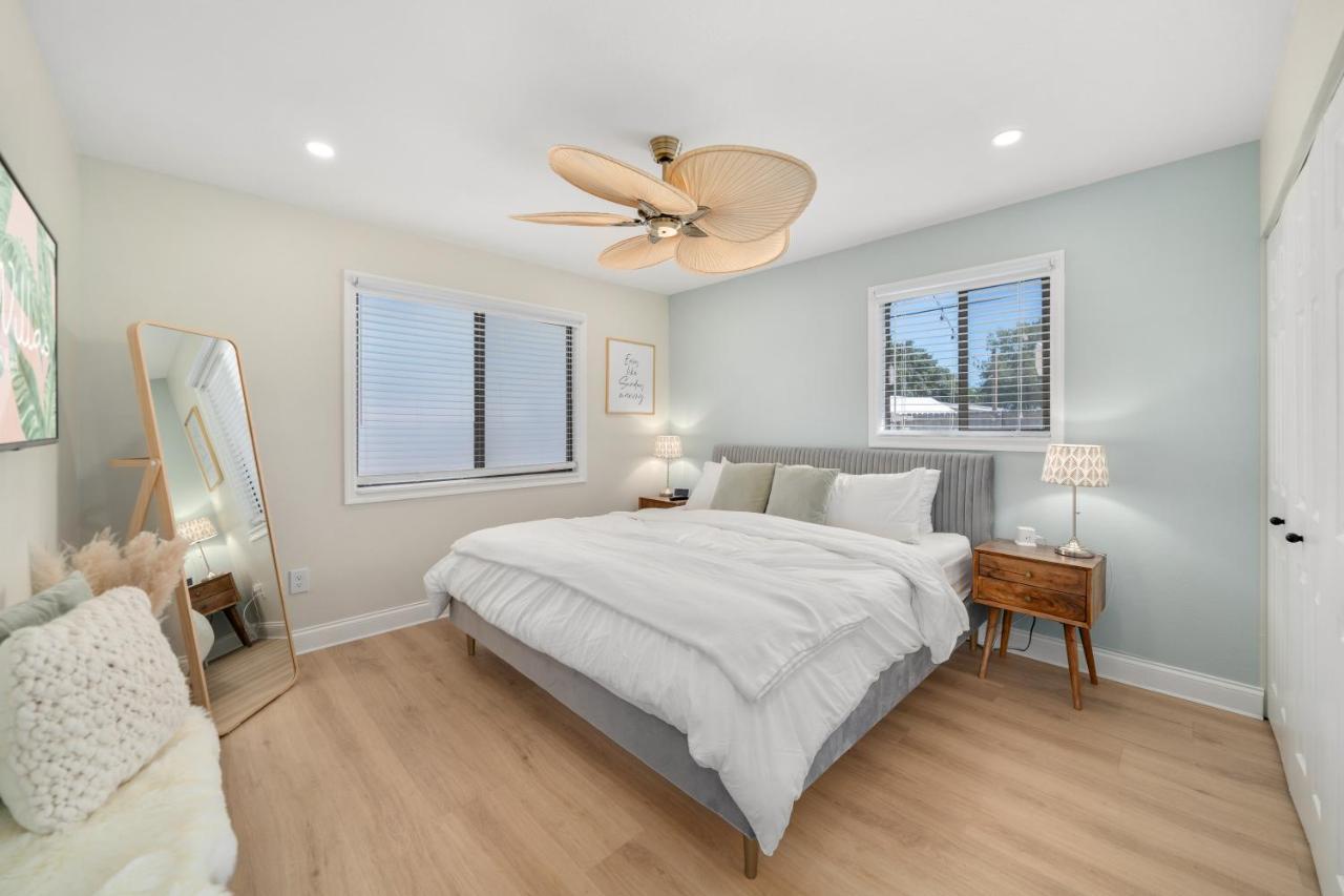 Luxury Villa 3 Blocks From The Beach With A Pool, Fire Pit And Outdoor Oasis 卡纳维拉尔角 外观 照片