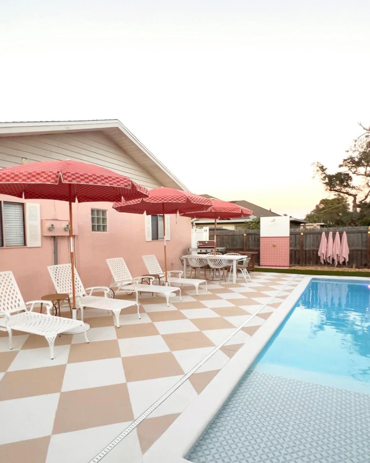Luxury Villa 3 Blocks From The Beach With A Pool, Fire Pit And Outdoor Oasis 卡纳维拉尔角 外观 照片